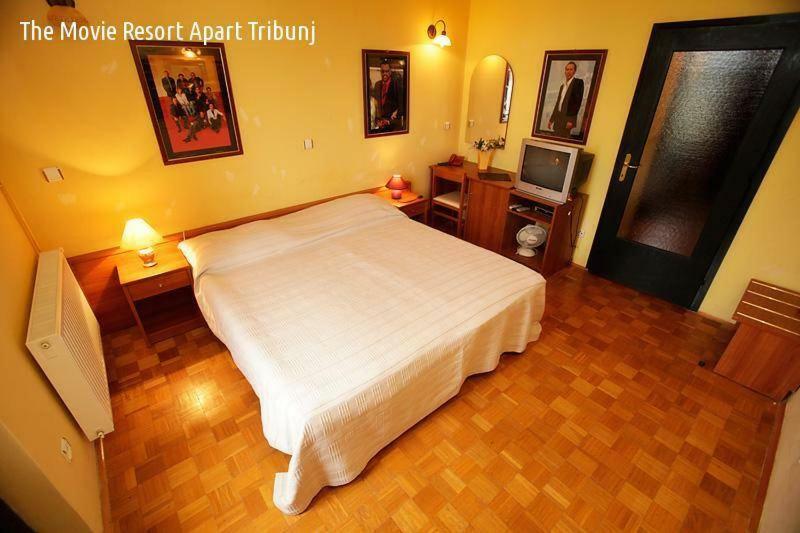 The Movie Resort Aparthotel Tribalj Eksteriør bilde