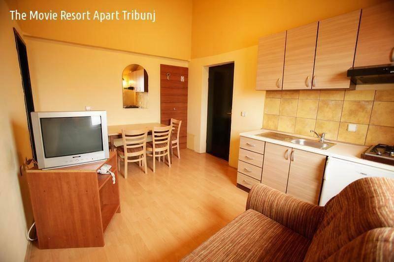 The Movie Resort Aparthotel Tribalj Eksteriør bilde